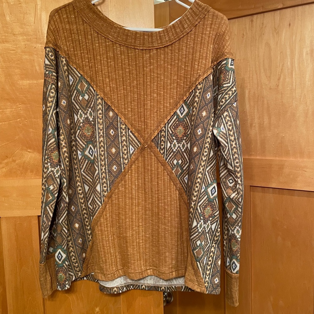 Women’s Ces Femme long sleeve shirt, size M